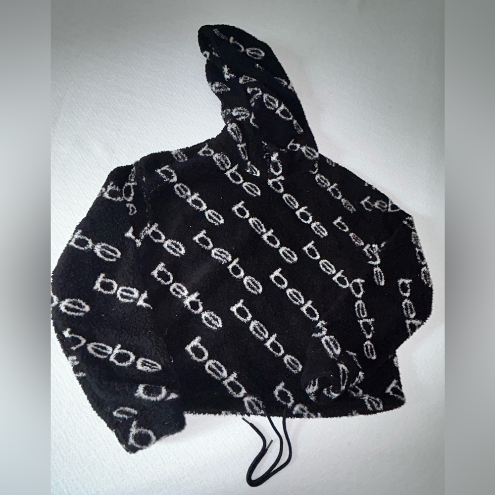 Super comfy Bebe pullover